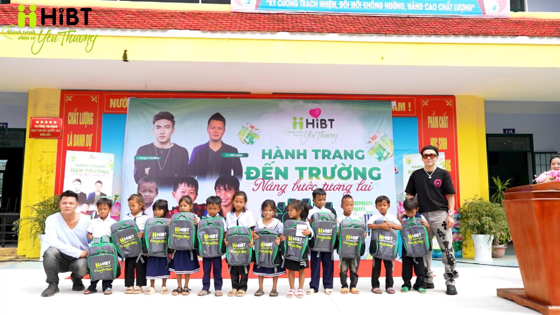 HiBT – Hành trình âm nhạc & Nụ cười ngày khai giảng-Hibt