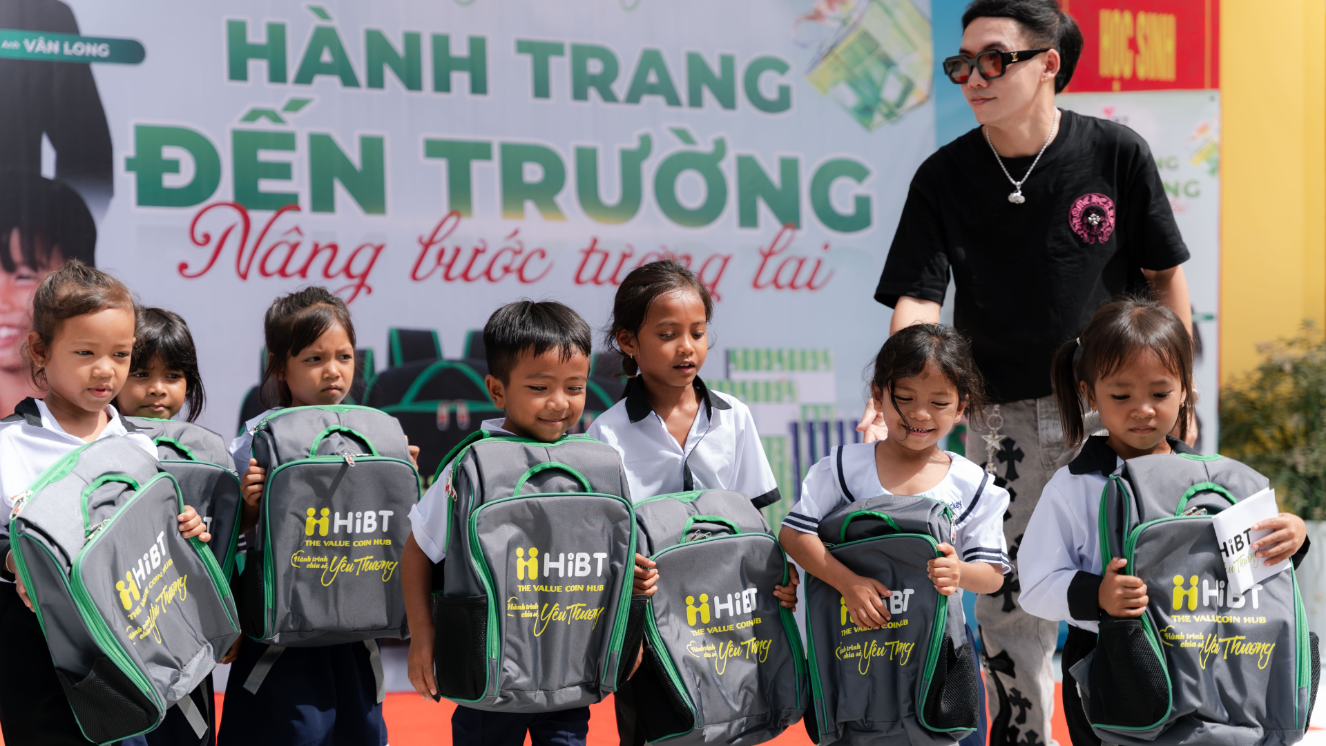 Khi yêu thương lên đường – Hành trình HiBT-Hibt